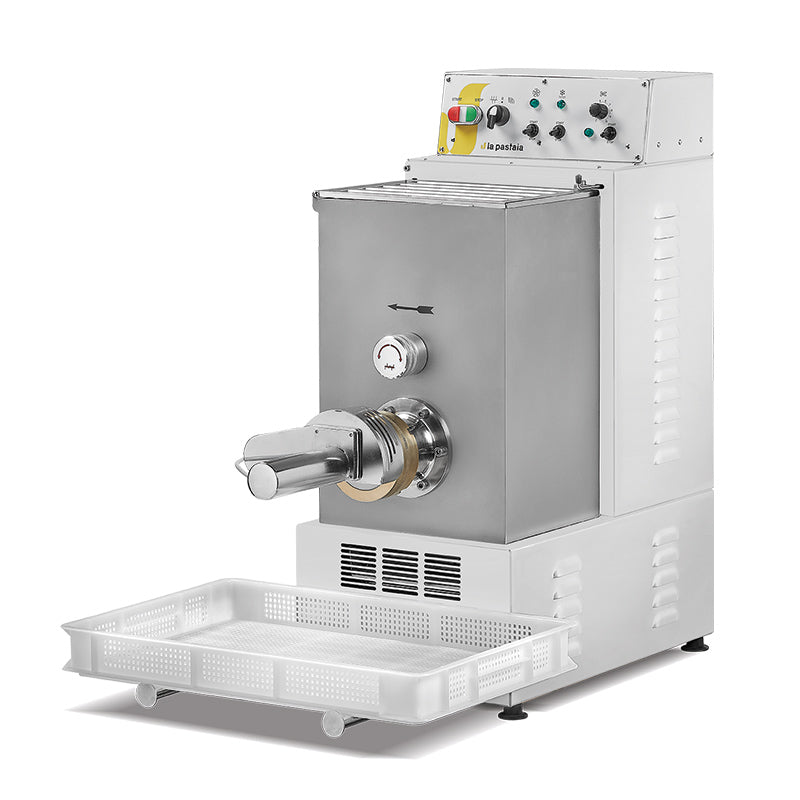 PRESSA PROFESSIONALE PER IMPASTARE ED ESTRUDERE PASTA FRESCA - TR 95 - KMP