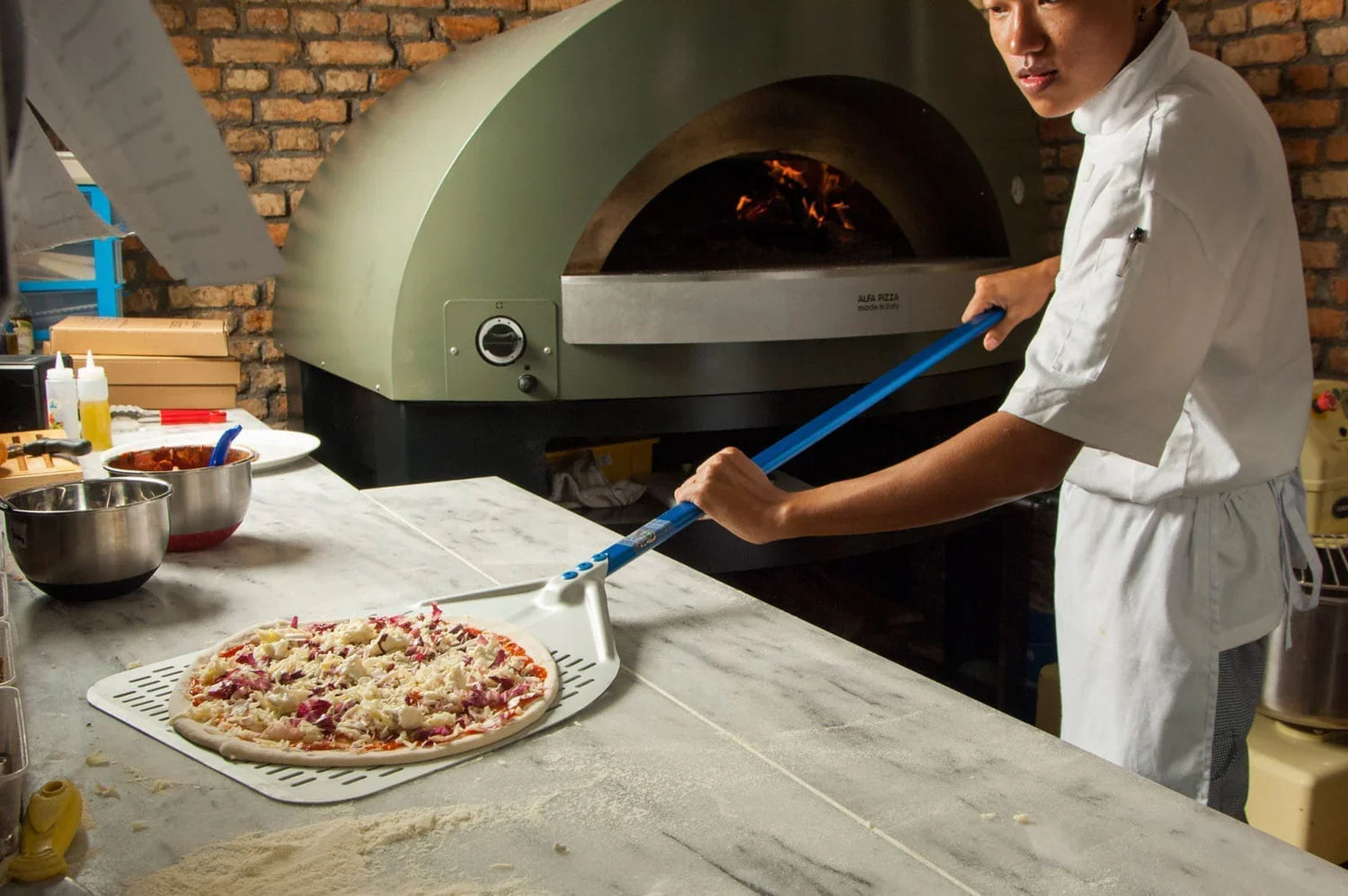 PIZZERIA & GRILL
