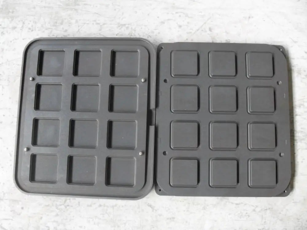 12 IMPRONTE QUADRATE 69X69/60X60 H 20 MM - PIASTRA PER COOKMATIC 380X330 MM - PIASTRA-UM - PAVONI ITALIA - PIASTRE