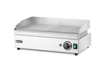 FRY TOP METÀ RIGATA, HENDI, KITCHEN LINE, 220-240V/2400W, 527X404X(H)233MM - 154946
