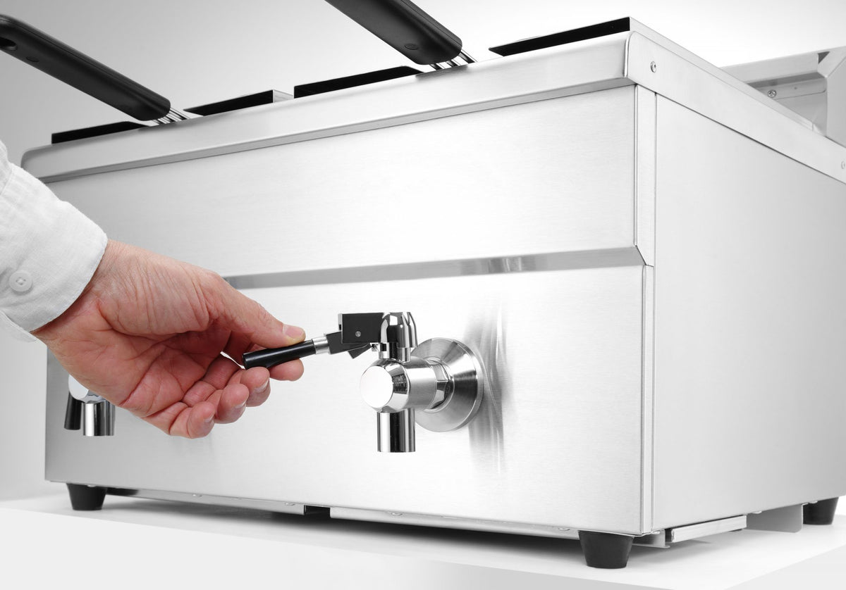 FRIGGITRICE AD INDUZIONE CON RUBINETTI DI SCARICO - 2 X 8 L, HENDI, PROFI LINE, 16L, 230V/7000W, 577 - 215029