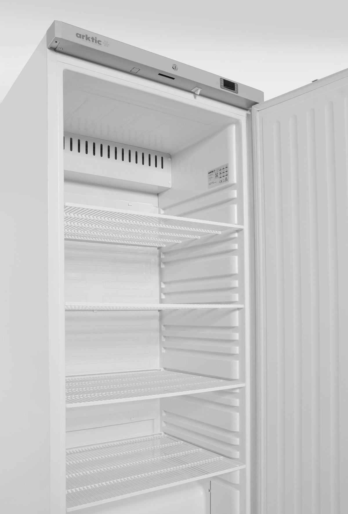 ARMADIO DI RAFFREDDAMENTO IN UN ALLOGGIAMENTO IN ACCIAIO VERNICIATO BIANCO, ARKTIC, BUDGET LINE, 455 - 236048