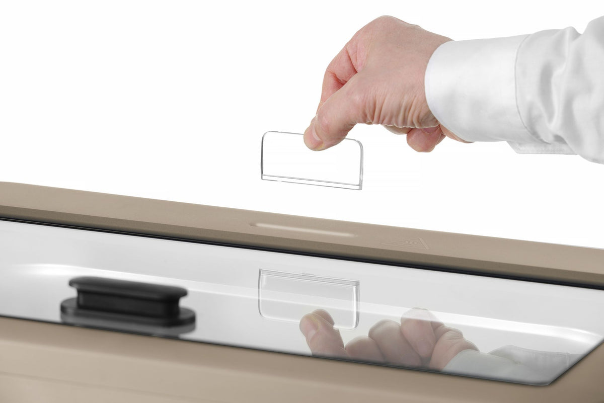 CHAFING DISH UNIQ, HENDI, DESIGNED BY ROBERT BRONWASSER, GN 2/3, ROSSO, 230V/500W, 433X403X(H)248MM - 470589