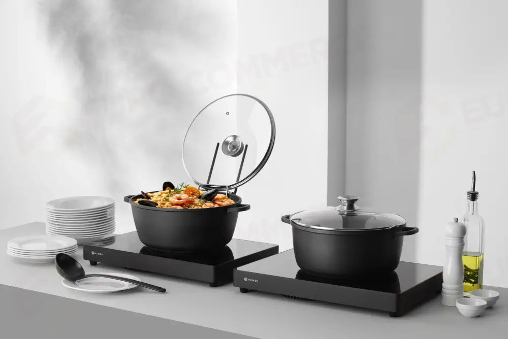 CASSERUOLA CON RIVESTIMENTO ANTIADERENTE HENDI 7L NERO 367X290X(H)122MM - 611029