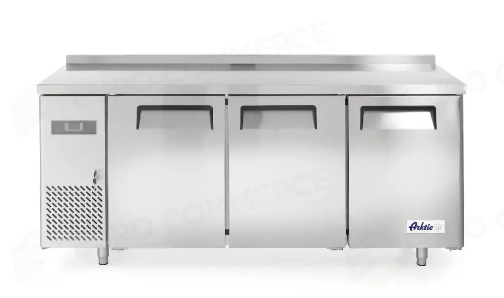 CONGELATORE A TRE PORTE KITCHEN LINE 390L ARKTIC KITCHEN LINE 291L 230V/550W 1800X600X(H)886MM - HENDI