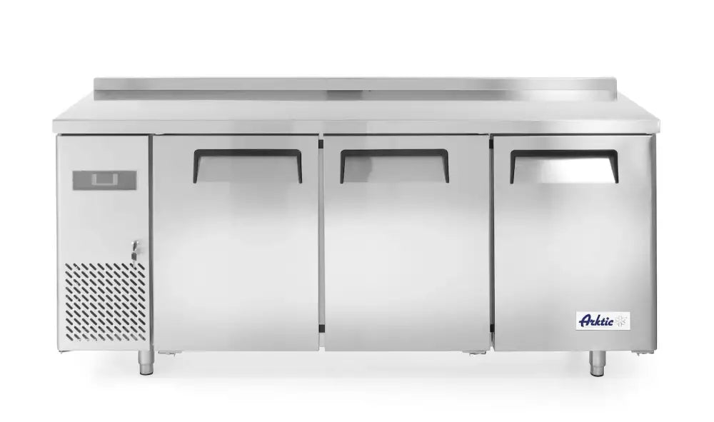CONGELATORE A TRE PORTE KITCHEN LINE 390L ARKTIC KITCHEN LINE 291L 230V/550W 1800X600X(H)886MM - HENDI