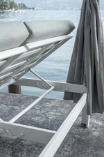 DAYBED IN ALLUMINIO - CUSCINI IN PVC GRIGIO CHIARO - BIANCO