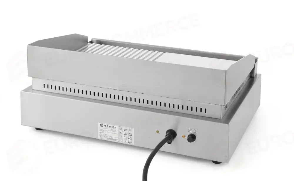 FRY TOP METÀ RIGATA HENDI PROFI LINE 1/2 LISCIA 230V/2400W 527X404X(H)233MM - 203156