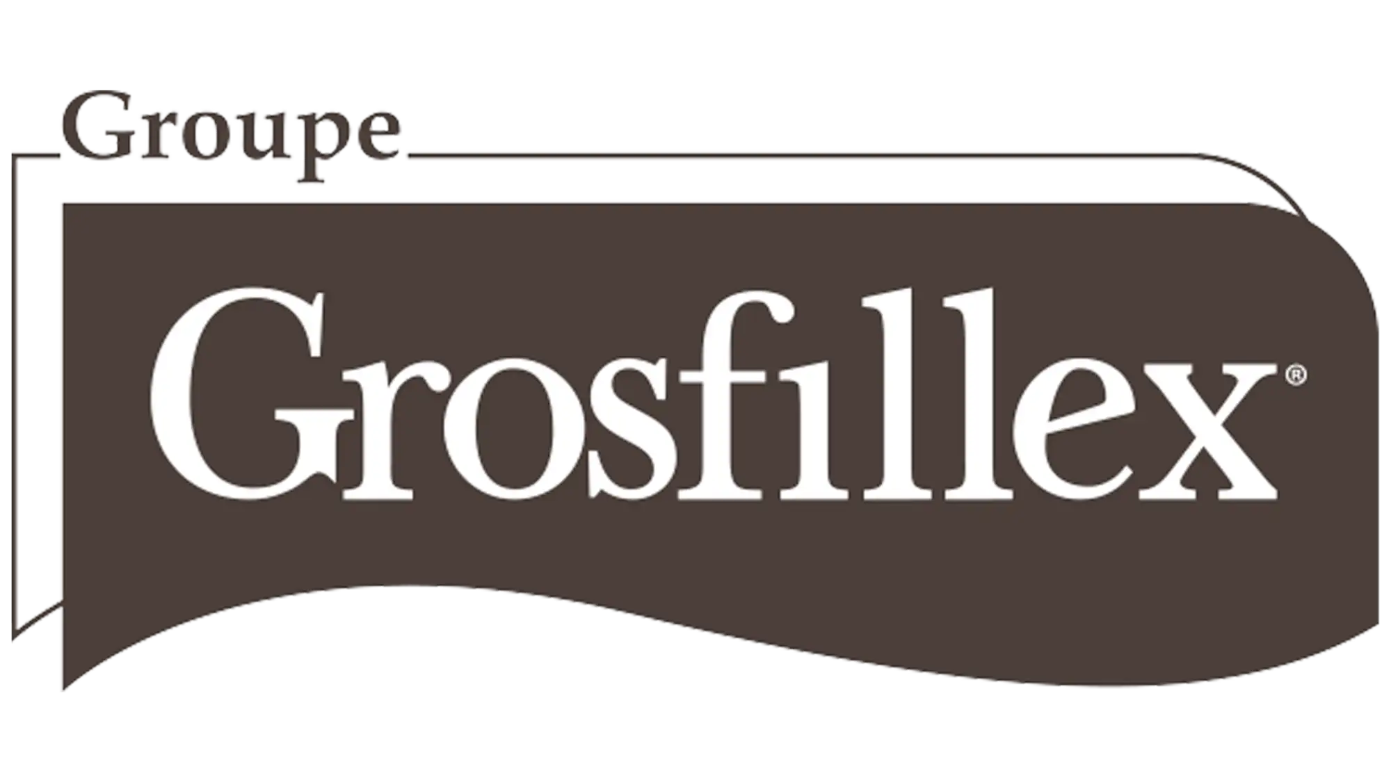 Logo Grosfillex con il nome del marchio in font serif bianco su una bandiera curva marrone scuro con 'groupe' sopra di esso.