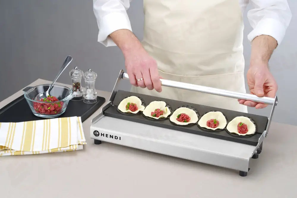 PRODUTTORE DI RAVIOLI. HENDI 470X140X(H)95MM - 230107
