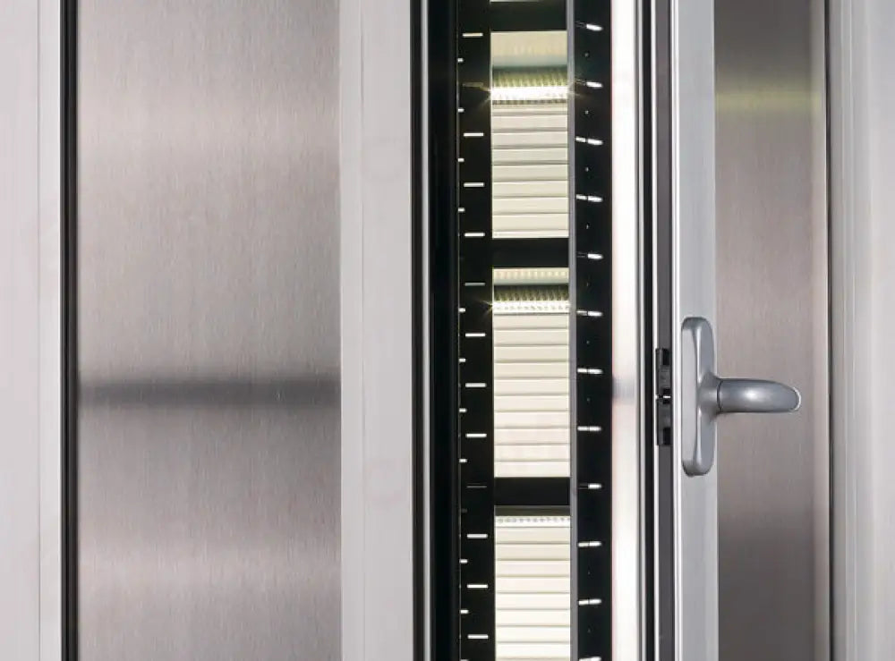 VETRINA MURALE SENZA PORTE (LARGHEZZA: 960MM) M2 -1°C/+7°C - MC 100 - COOL HEAD